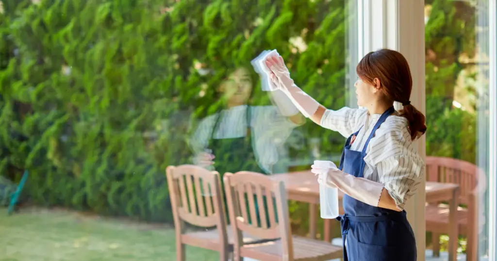 What is move in move out cleaning