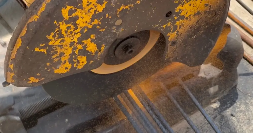 Will diamond blade cut aluminum safely