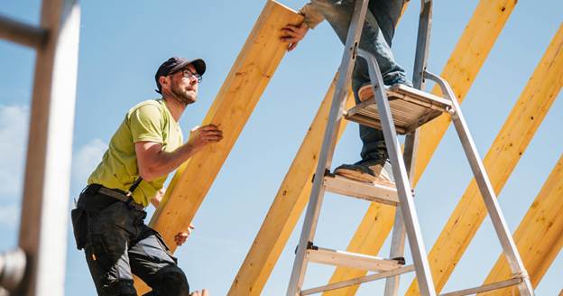 What does a roofing contractor do
