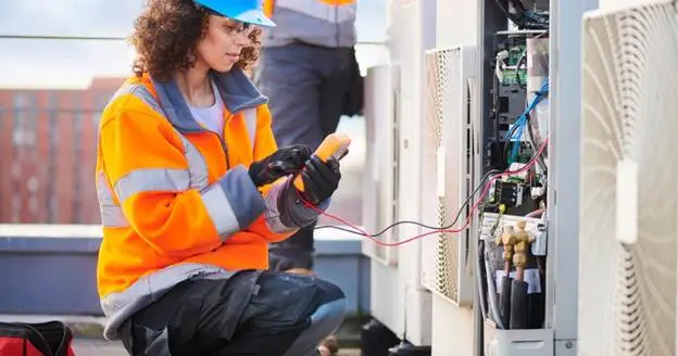 how much do hvac service technicians make