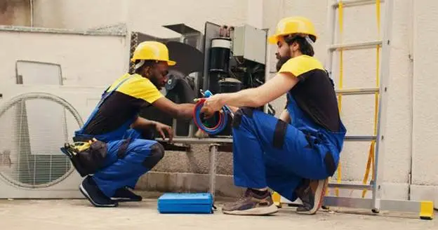 how much do hvac service technicians make