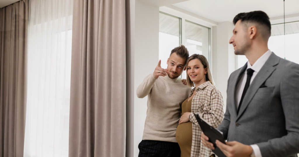 How Real Estate Agents Sell Homes Successfully
